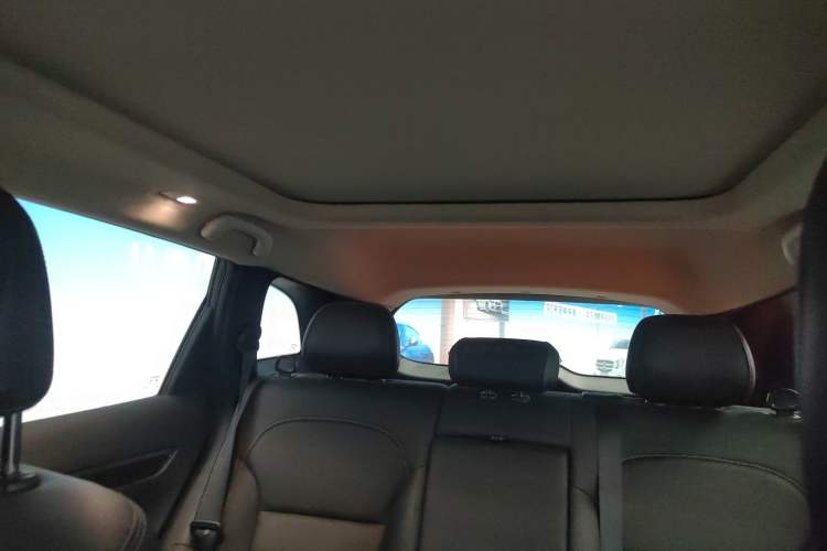 Used Renault Koleos 2017 2.5L Four-Wheel Drive Ultimate Edition Headliner