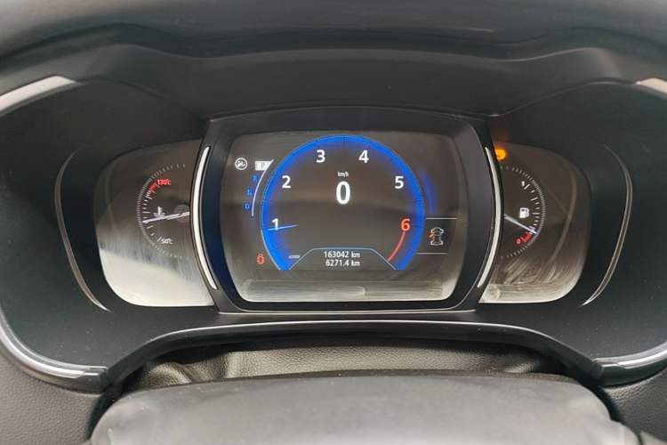 Used Renault Koleos 2017 2.5L Two-Wheel Drive Prestige Edition Instrument Cluster