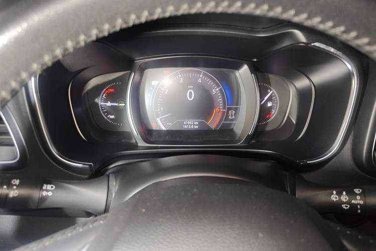 Used Renault Koleos 2017 2.0L Two-Wheel Drive Luxury Edition Instrument Cluster
