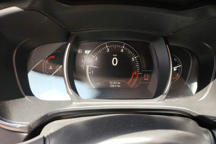 Used Renault Koleos 2017 2.0L Two-Wheel Drive Luxury Edition Instrument Cluster
