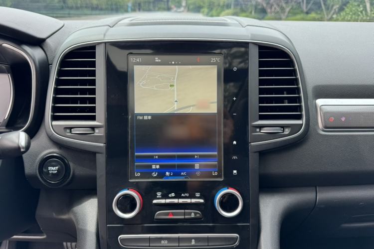 Used Renault Koleos 2017 2.0L Two-Wheel Drive Luxury Edition Interior 2
