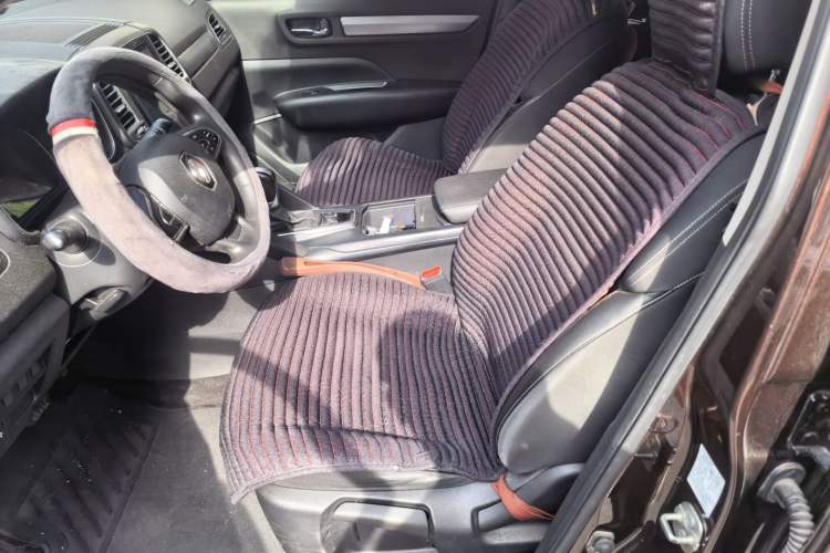 Used Renault Koleos 2017 2.0L Two-Wheel Drive Comfort Edition Left Front Seat