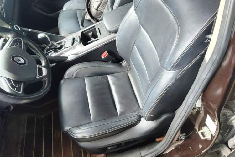Used Renault Koleos 2017 2.0L Two-Wheel Drive Luxury Edition Left Front Seat