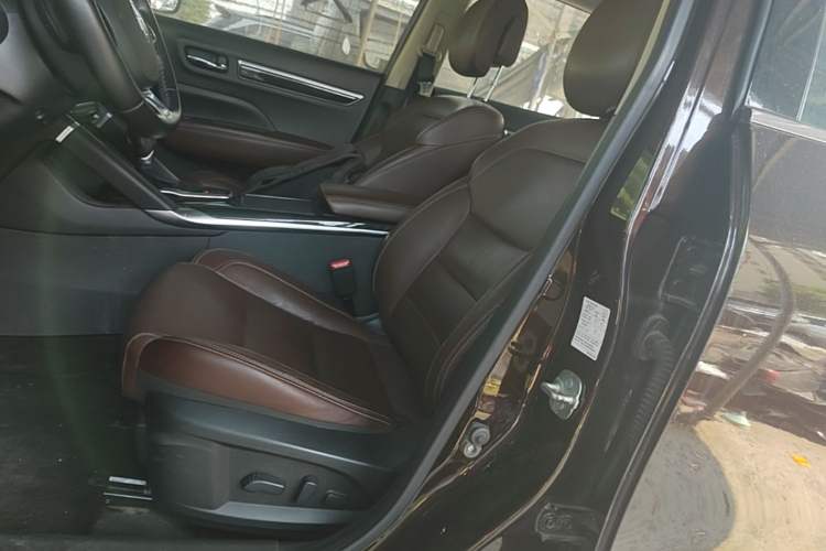 Used Renault Koleos 2017 2.5L Four-Wheel Drive Ultimate Edition Left Front Seat