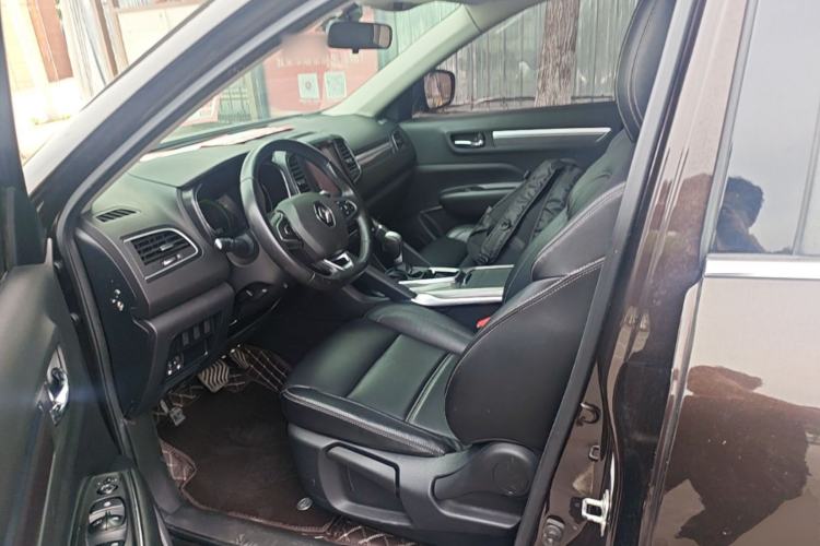 Used Renault Koleos 2017 2.0L Two-Wheel-Drive Leading Edition Left Front Seat
