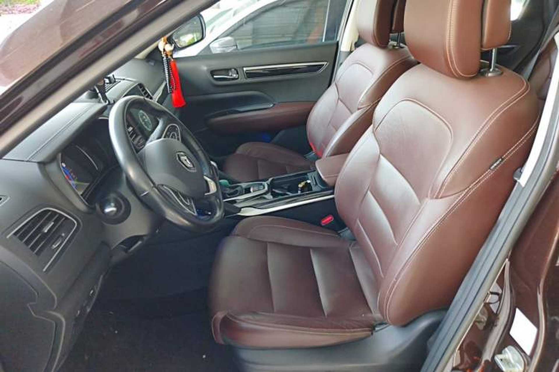 Used Renault Koleos 2017 2.5L Four-Wheel Drive Ultimate Edition Left Front Seat