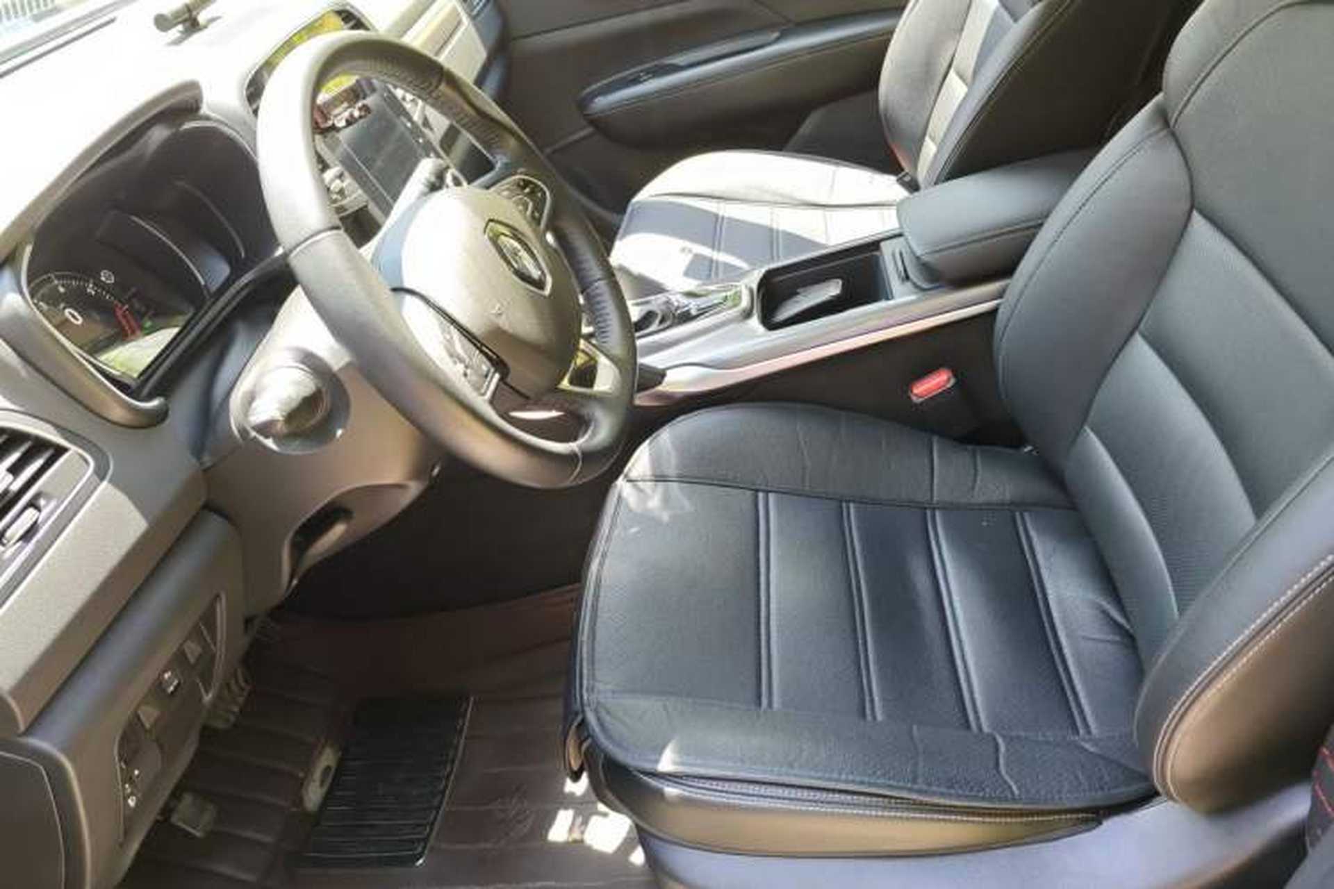 Used Renault Koleos 2017 2.0L Two-Wheel Drive Luxury Edition Left Front Seat