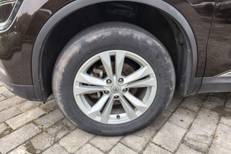 Used Renault Koleos 2017 2.0L Two-Wheel Drive Luxury Edition Left Front Wheel Hub