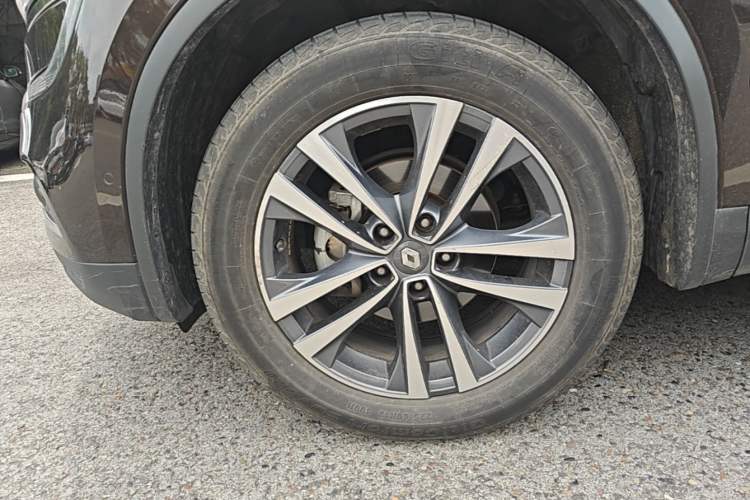 Used Renault Koleos 2017 2.5L Four-Wheel Drive Ultimate Edition Left Front Wheel Hub