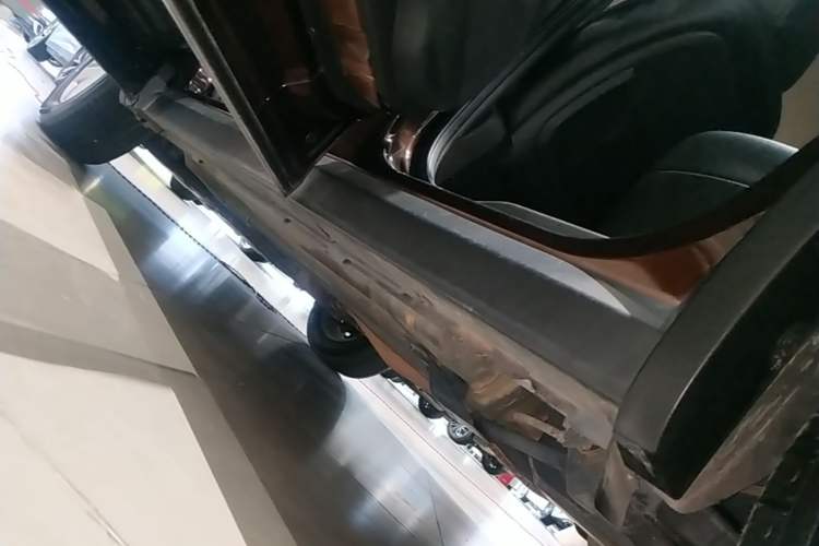 Used Renault Koleos 2017 2.0L Two-Wheel Drive Luxury Edition Left Side Sill