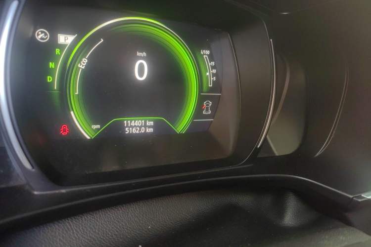 Used Renault Koleos 2017 2.0L Two-Wheel Drive Luxury Edition Odometer Close Up