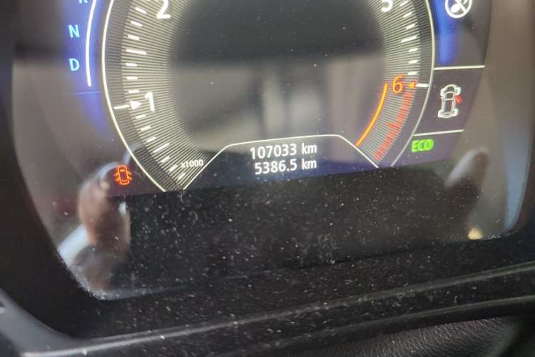 Used Renault Koleos 2017 2.0L Two-Wheel Drive Luxury Edition Odometer Close Up
