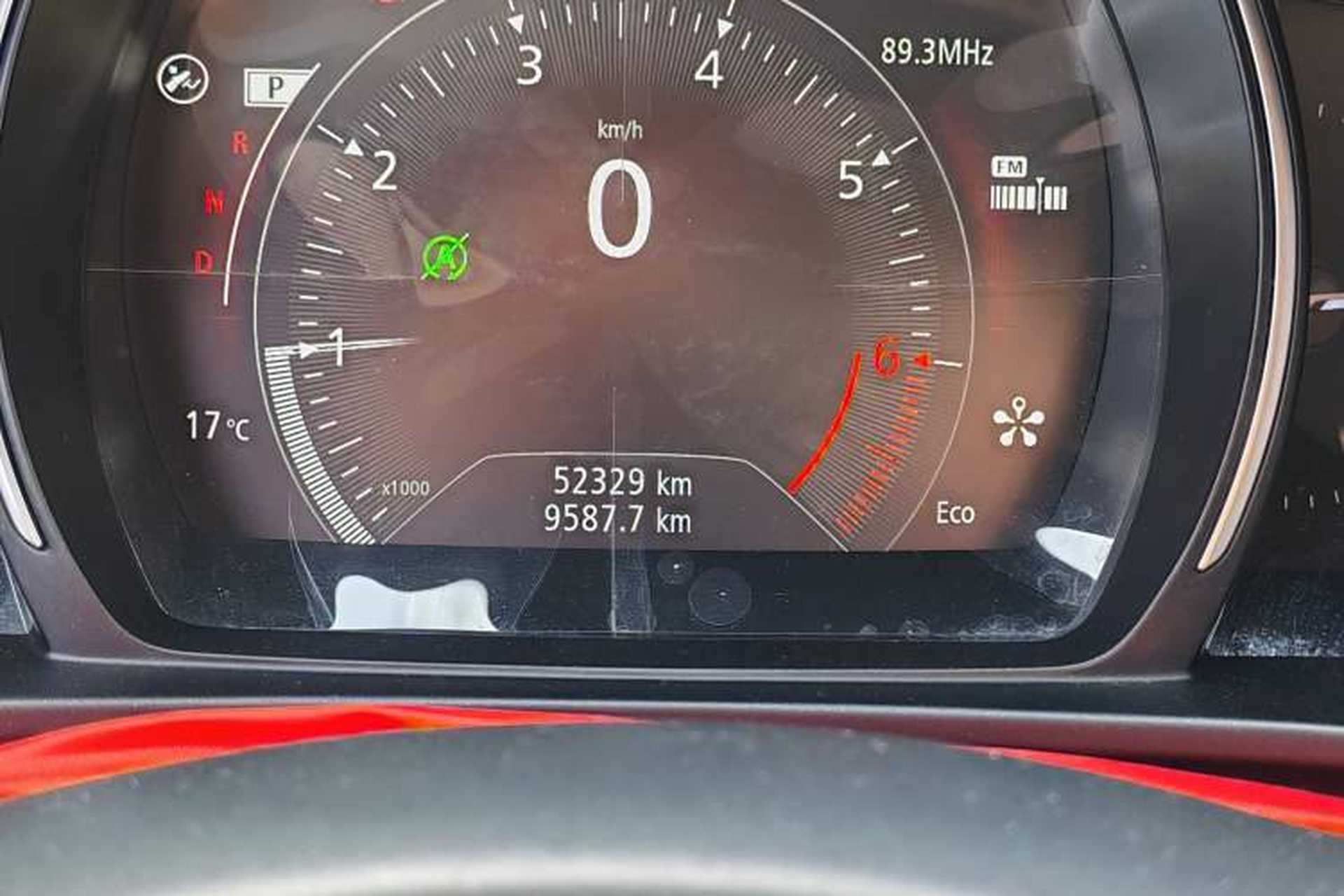 Used Renault Koleos 2017 2.0L Two-Wheel Drive Luxury Edition Odometer Close Up