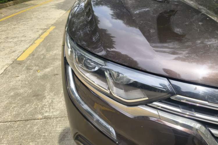 Used Renault Koleos 2017 2.0L Two-Wheel-Drive Leading Edition Right Front Headlight