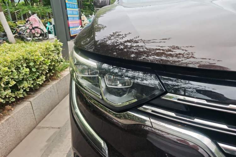 Used Renault Koleos 2017 2.5L 4x4 Flagship Edition Right Front Headlight
