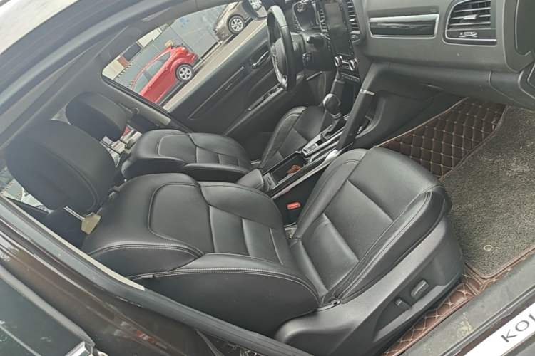 Used Renault Koleos 2017 2.5L Four-Wheel Drive Ultimate Edition Right Front Seat