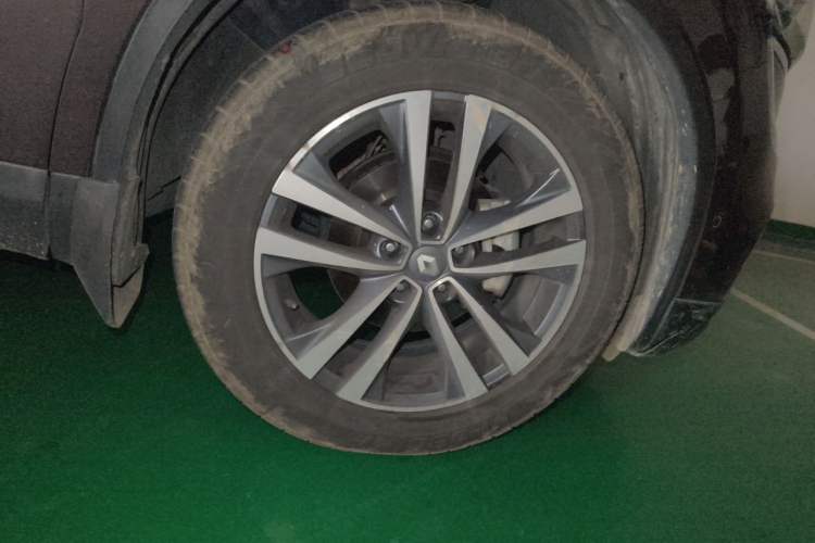 Used Renault Koleos 2017 2.5L Four-Wheel Drive Ultimate Edition Right Front Wheel Hub