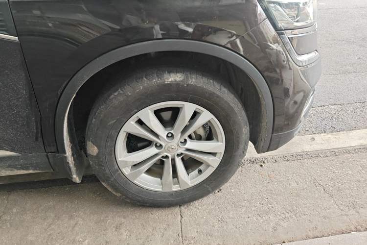Used Renault Koleos 2017 2.0L Two-Wheel Drive Luxury Edition Right Front Wheel Hub