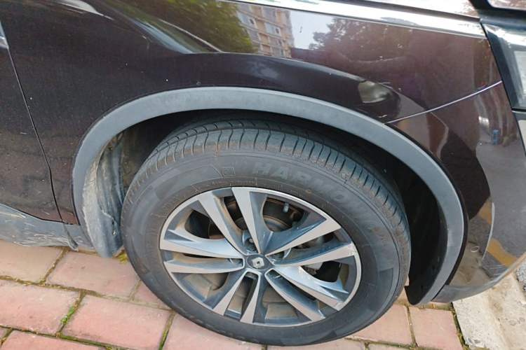 Used Renault Koleos 2017 2.5L Four-Wheel Drive Ultimate Edition Right Front Wheel Hub