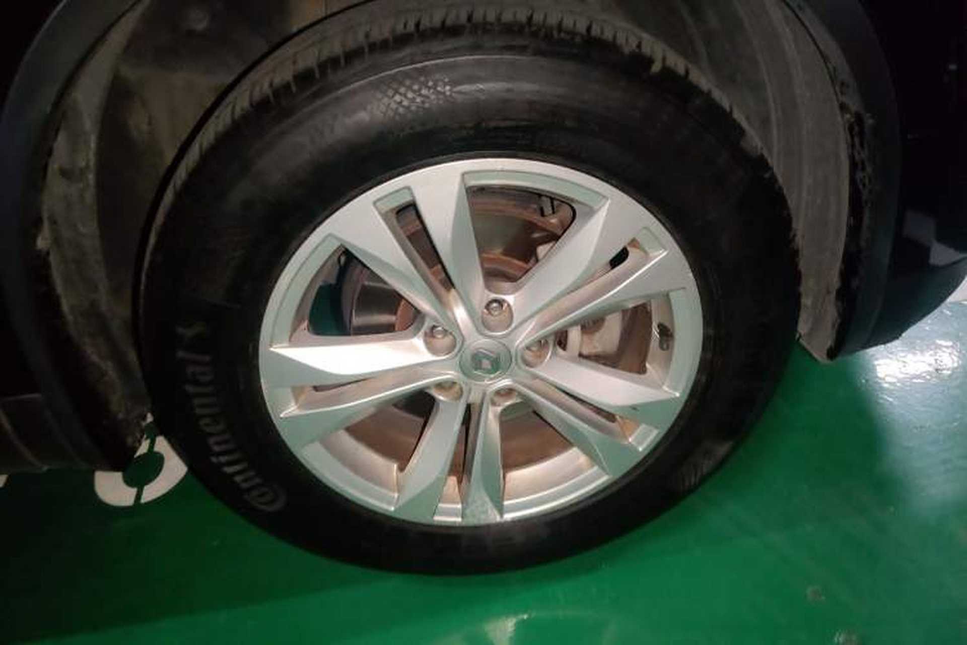 Used Renault Koleos 2017 2.0L Two-Wheel Drive Comfort Edition Right Front Wheel Hub