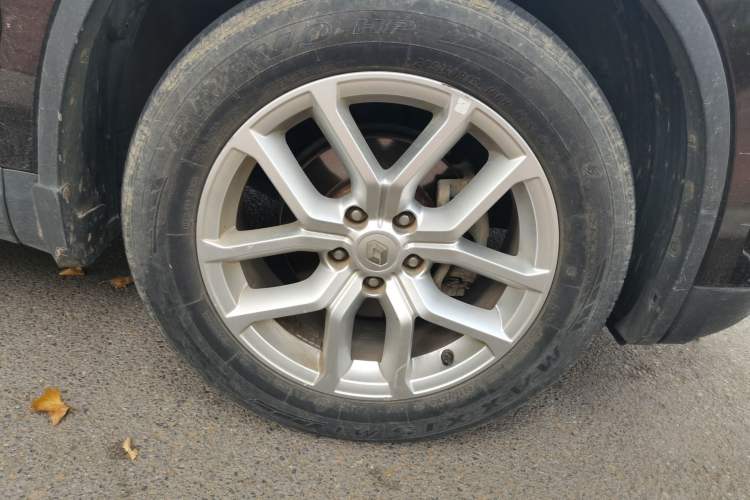 Used Renault Koleos 2017 2.5L Two-Wheel Drive Prestige Edition Right Front Wheel Hub