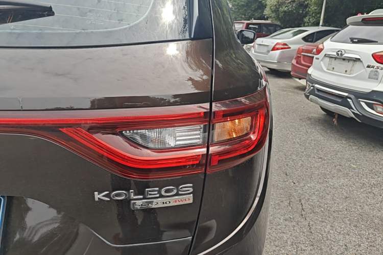 Used Renault Koleos 2017 2.5L Four-Wheel Drive Ultimate Edition Right Rear Taillight
