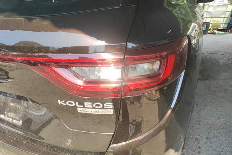Used Renault Koleos 2017 2.5L Four-Wheel Drive Ultimate Edition Right Rear Taillight