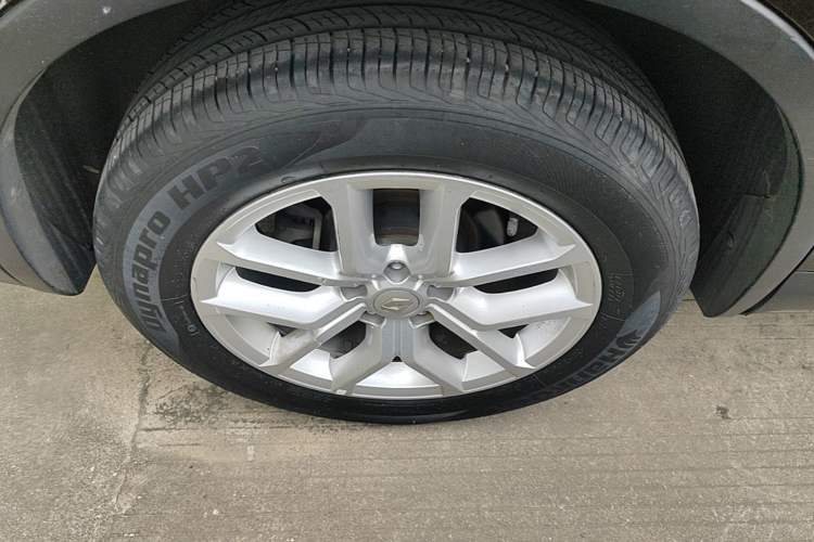 Used Renault Koleos 2017 2.5L Two-Wheel Drive Prestige Edition Right Rear Wheel Hub
