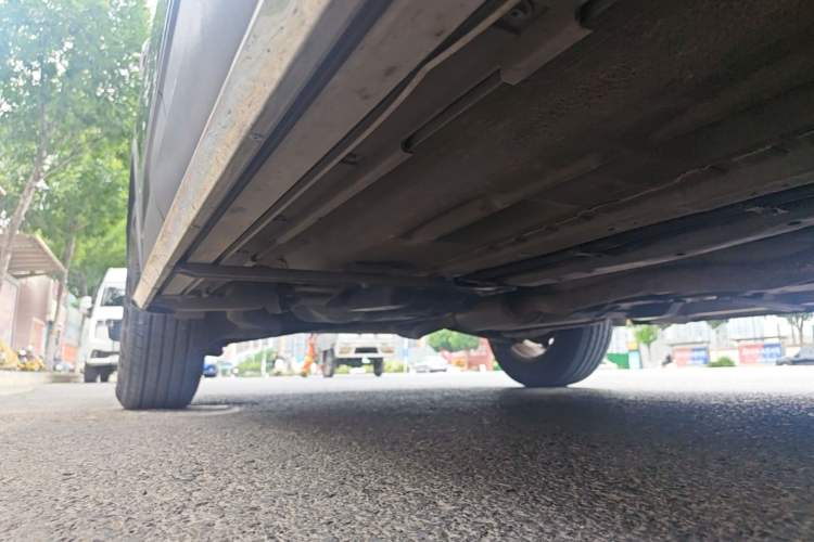 Used Renault Koleos 2017 2.0L Two-Wheel-Drive Leading Edition Right Side Sill