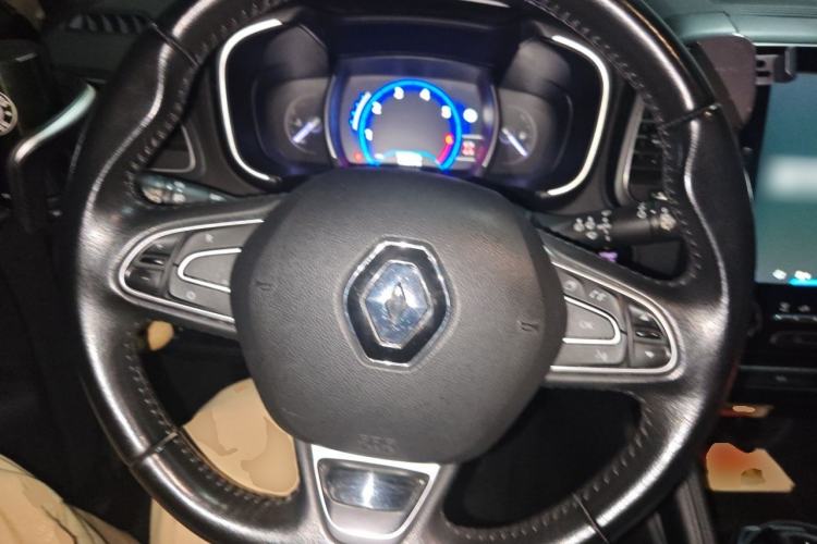 Used Renault Koleos 2017 2.0L Two-Wheel Drive Luxury Edition Steering Wheel