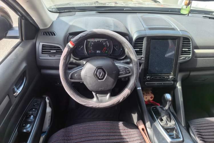 Used Renault Koleos 2017 2.0L Two-Wheel Drive Comfort Edition Steering Wheel