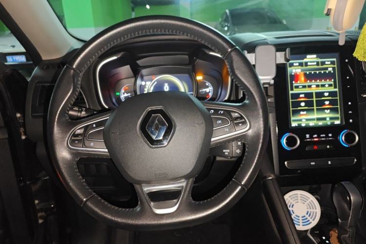 Used Renault Koleos 2017 2.0L Two-Wheel Drive Luxury Edition Steering Wheel