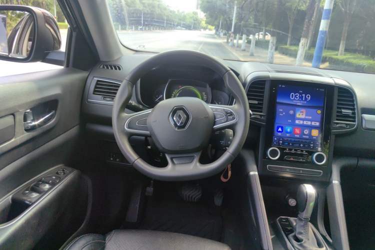 Used Renault Koleos 2017 2.0L Two-Wheel Drive Comfort Edition Steering Wheel