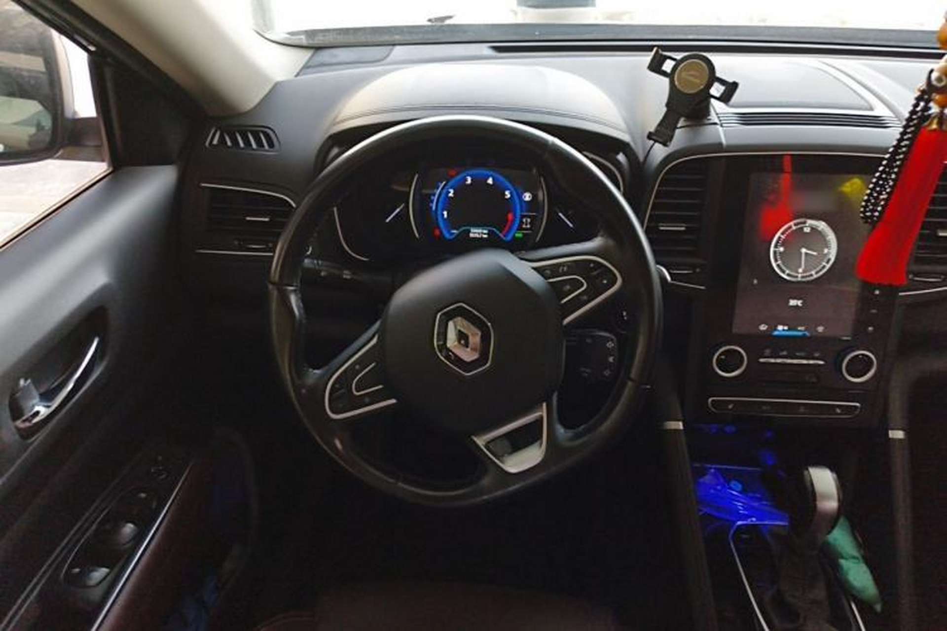 Used Renault Koleos 2017 2.5L Four-Wheel Drive Ultimate Edition Steering Wheel