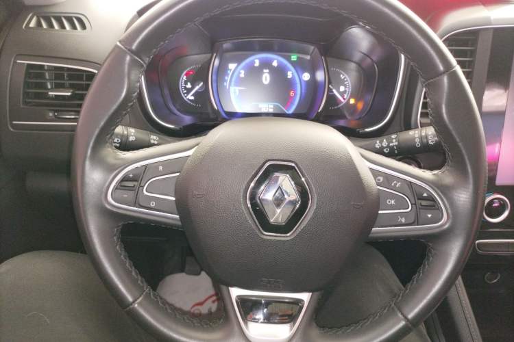 Used Renault Koleos 2017 2.5L Four-Wheel Drive Premium Edition Steering Wheel