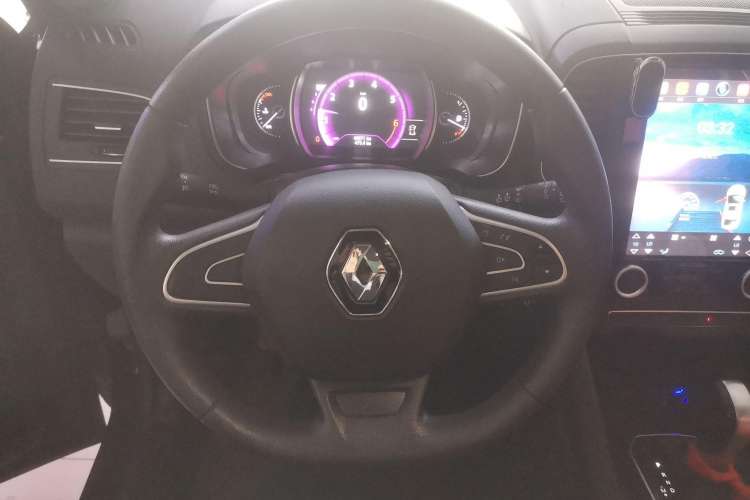 Used Renault Koleos 2017 2.0L Two-Wheel Drive Comfort Edition Steering Wheel