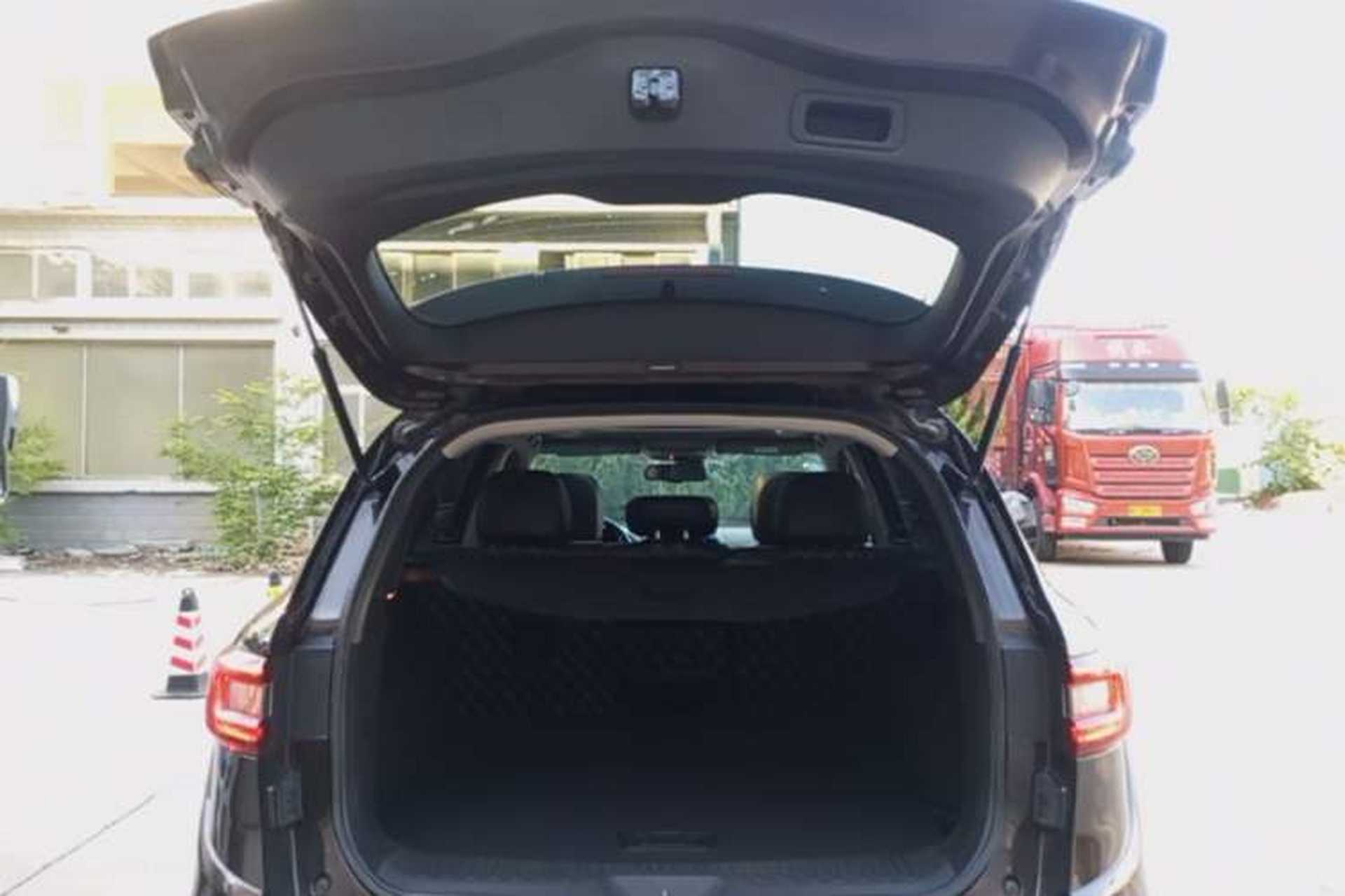 Used Renault Koleos 2017 2.5L Four-Wheel Drive Premium Edition Trunk