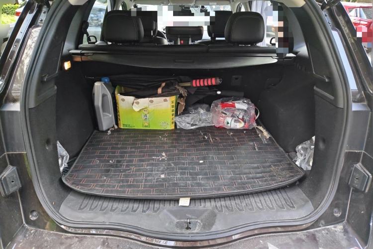 Used Renault Koleos 2017 2.5L Four-Wheel Drive Ultimate Edition Trunk