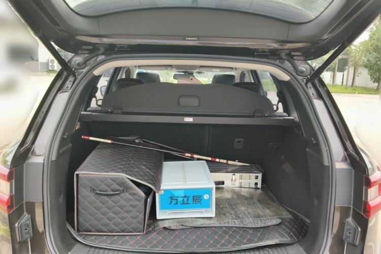 Used Renault Koleos 2017 2.5L Four-Wheel Drive Ultimate Edition Trunk