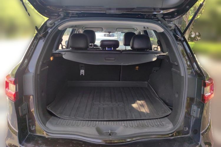 Used Renault Koleos 2017 2.0L Two-Wheel Drive Comfort Edition Trunk