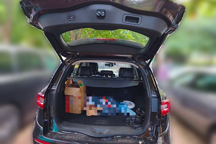 Used Renault Koleos 2017 2.5L Four-Wheel Drive Ultimate Edition Trunk