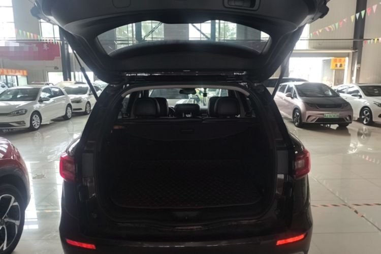 Used Renault Koleos 2017 2.5L Two-Wheel Drive Prestige Edition Trunk
