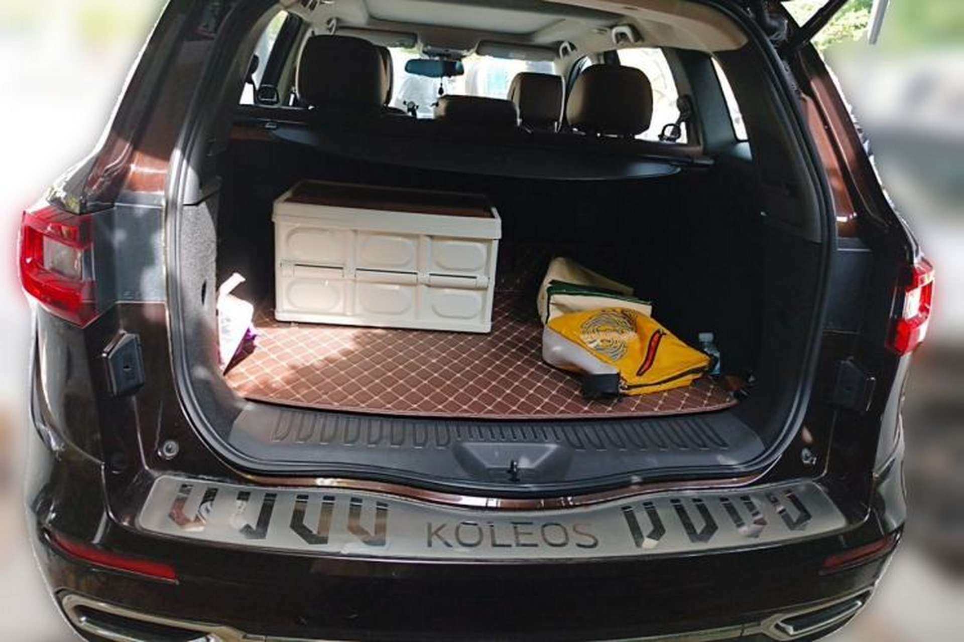 Used Renault Koleos 2017 2.5L Four-Wheel Drive Ultimate Edition Trunk