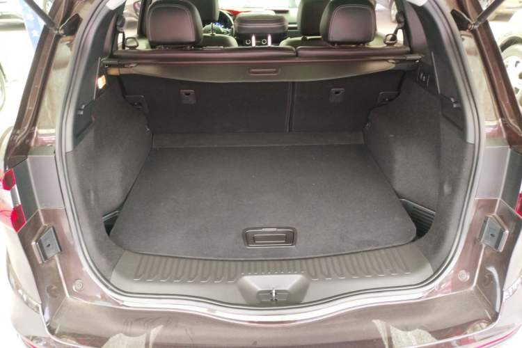 Used Renault Koleos 2017 2.5L Four-Wheel Drive Premium Edition Trunk
