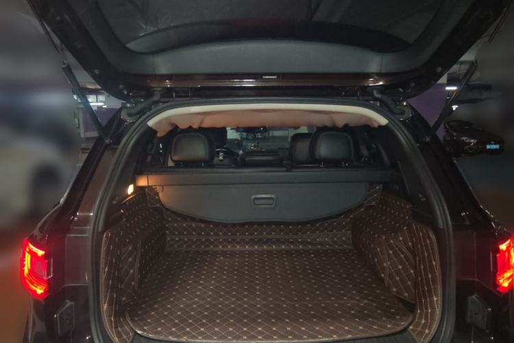 Used Renault Koleos 2017 2.5L Two-Wheel Drive Prestige Edition Trunk