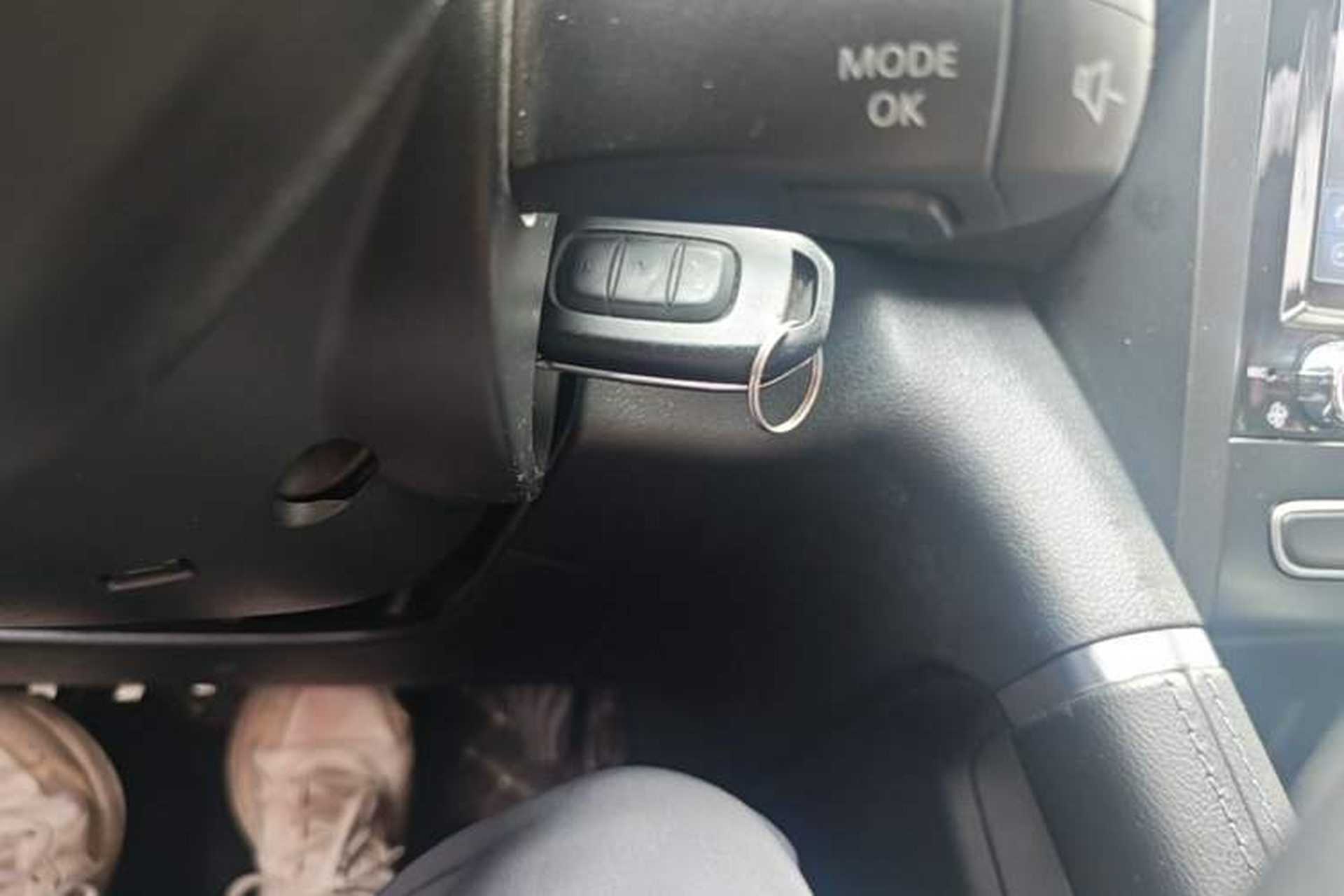 Used Renault Koleos 2017 2.0L Two-Wheel-Drive Leading Edition Vehicle Key