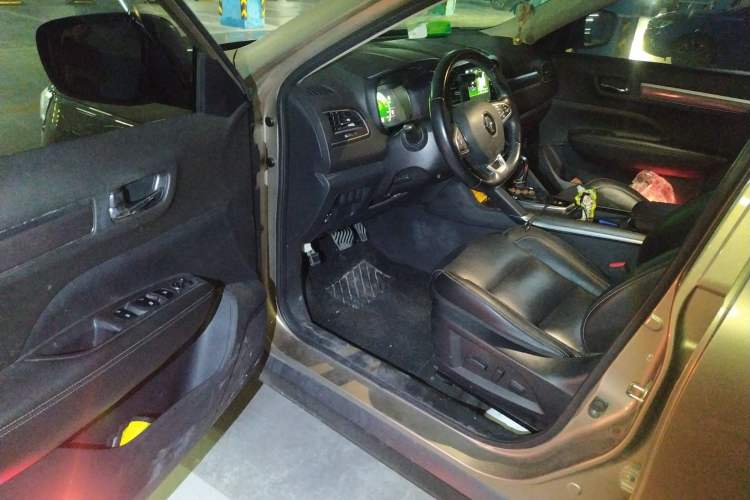 Used Renault Koleos 2017 2.5L Two-Wheel Drive Prestige Edition Driver Seat