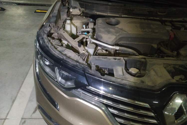 Used Renault Koleos 2017 2.5L Two-Wheel Drive Prestige Edition Engine Bay Right