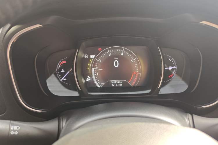 Used Renault Koleos 2017 2.0L Two-Wheel Drive Luxury Edition Instrument Cluster