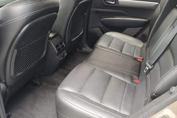 Used Renault Koleos 2017 2.0L Two-Wheel Drive Luxury Edition Interior 2